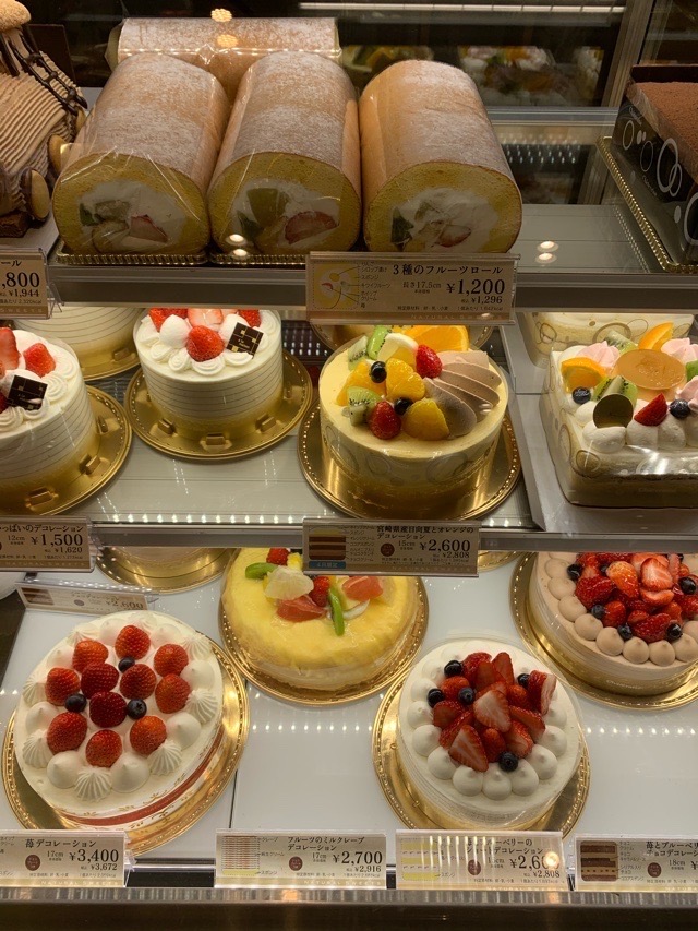 高コストパフォーマンスで評判のお菓子 ケーキ屋さん シャトレーゼ の木場店に行ってきました Harumi Land